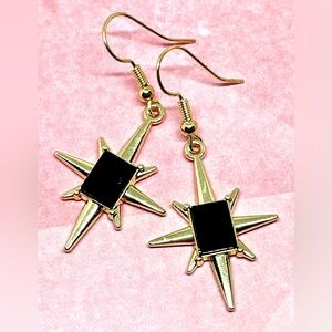 Black Rock Crystal Gold Star Starburst Retro Look Earrings Christmas Holiday NWT